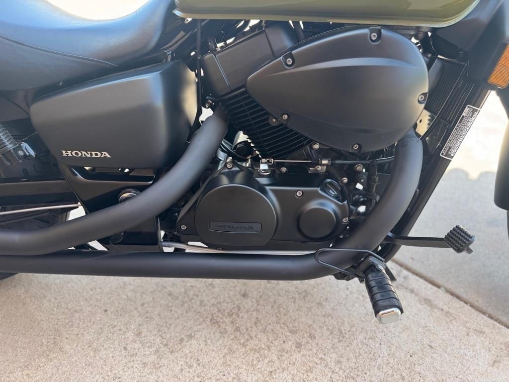 Honda VT750C2B (Shadow Phantom)  2022