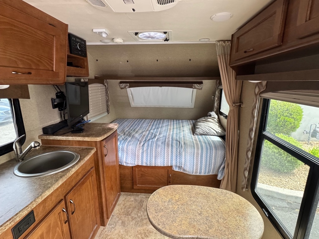 Lance Camper Unknown  2017