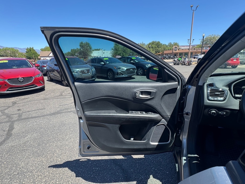 Jeep Compass Altitude FWD 2021