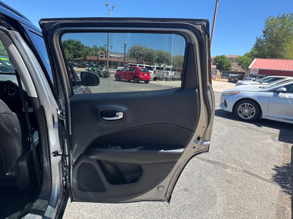 Jeep Compass Altitude FWD 2021