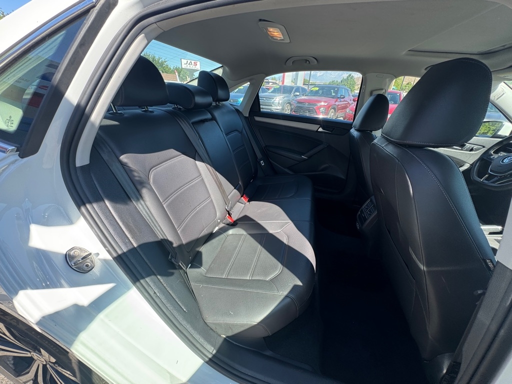 Volkswagen Passat SE 2021