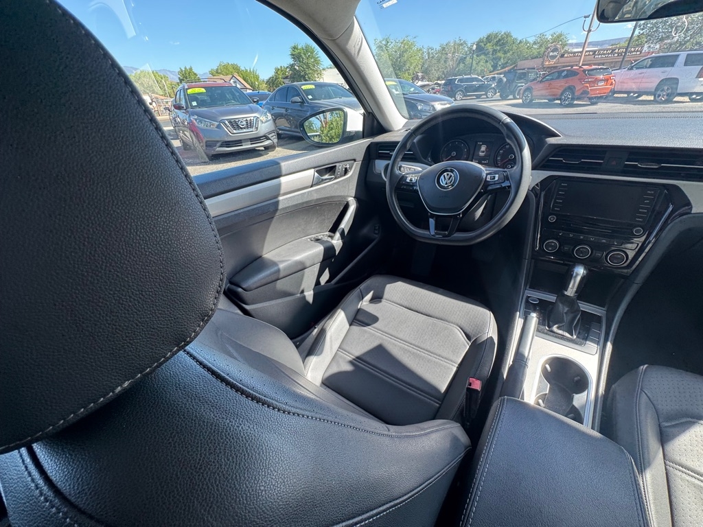 Volkswagen Passat SE 2021