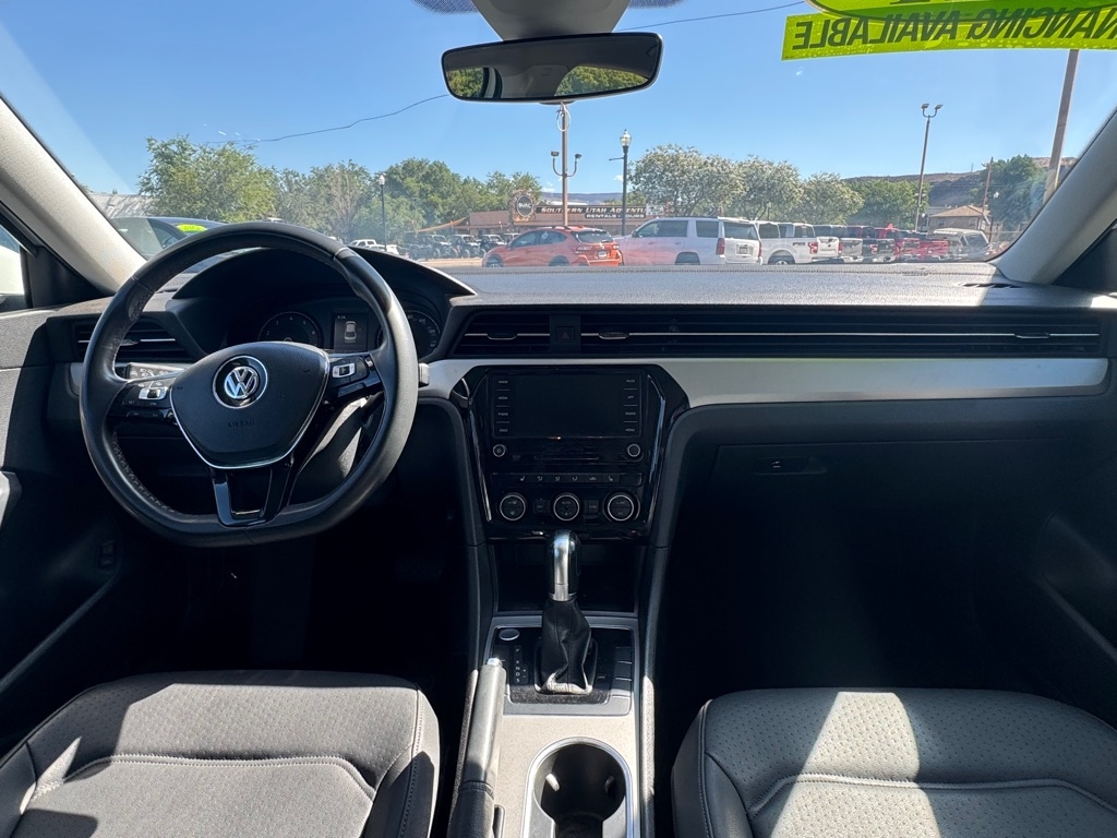 Volkswagen Passat SE 2021