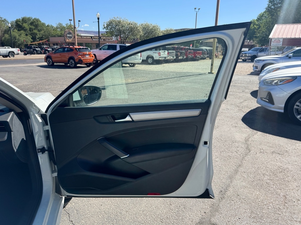 Volkswagen Passat SE 2021