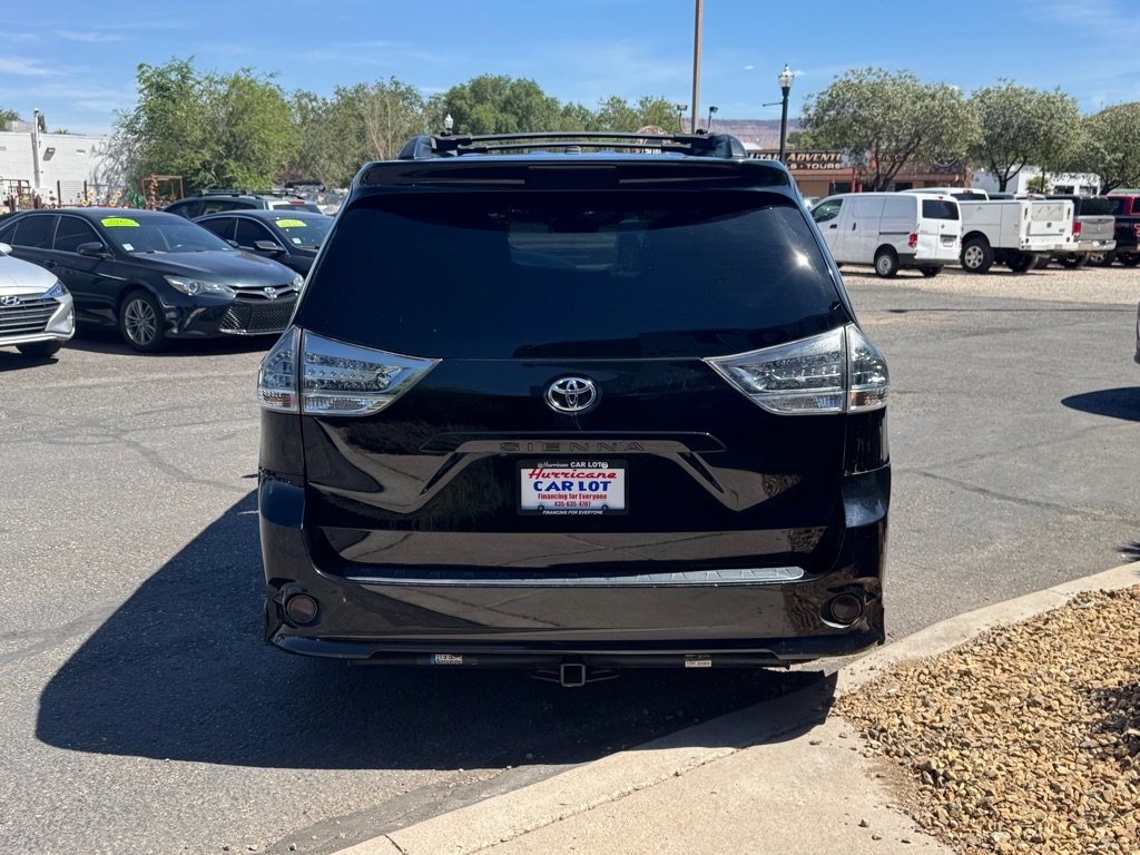 Toyota Sienna SE 8-Passenger 2017