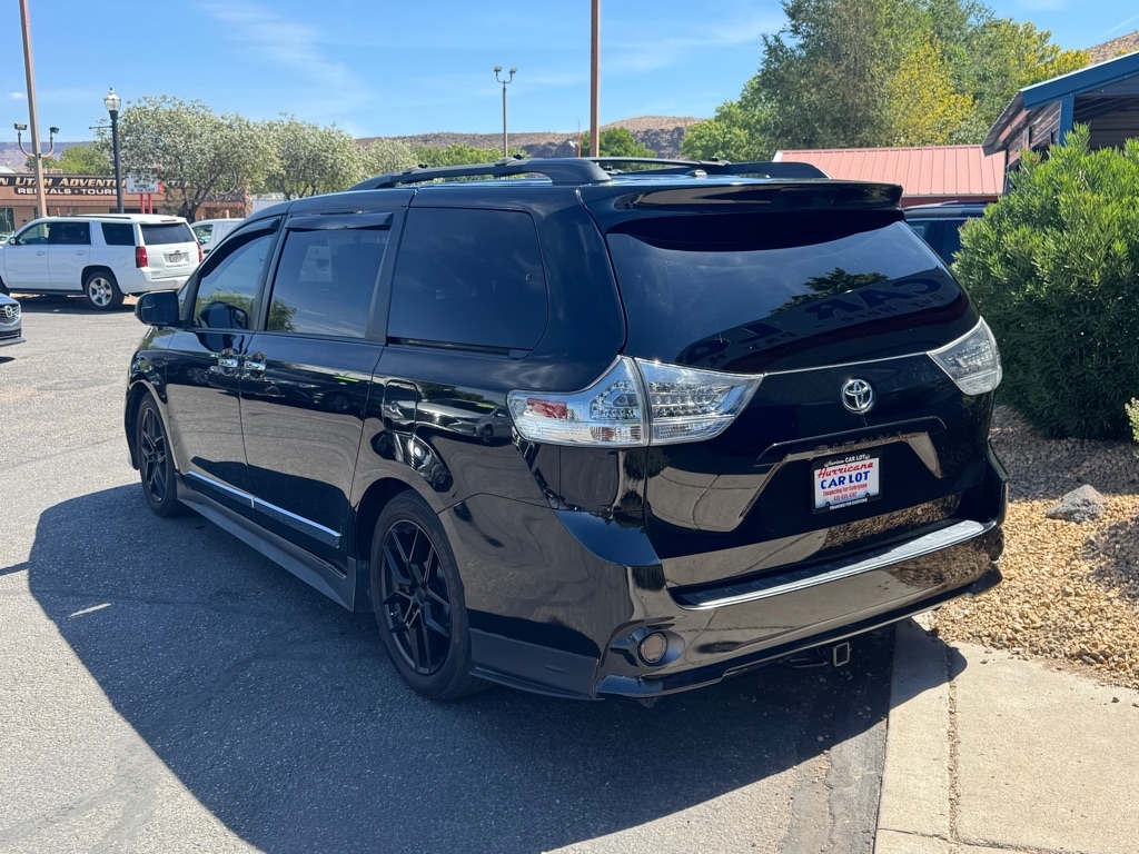 Toyota Sienna SE 8-Passenger 2017