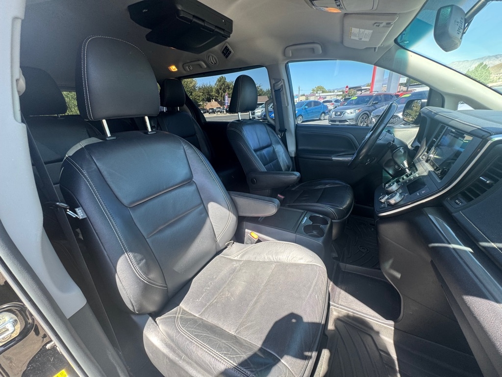 Toyota Sienna SE 8-Passenger 2017