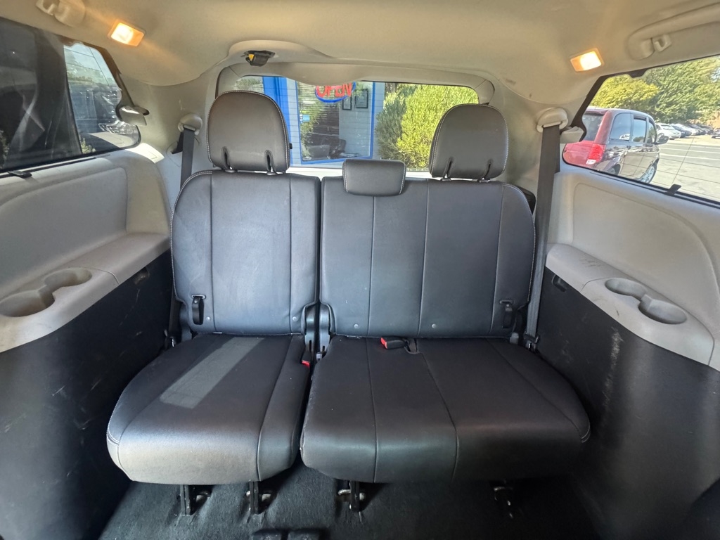 Toyota Sienna SE 8-Passenger 2017