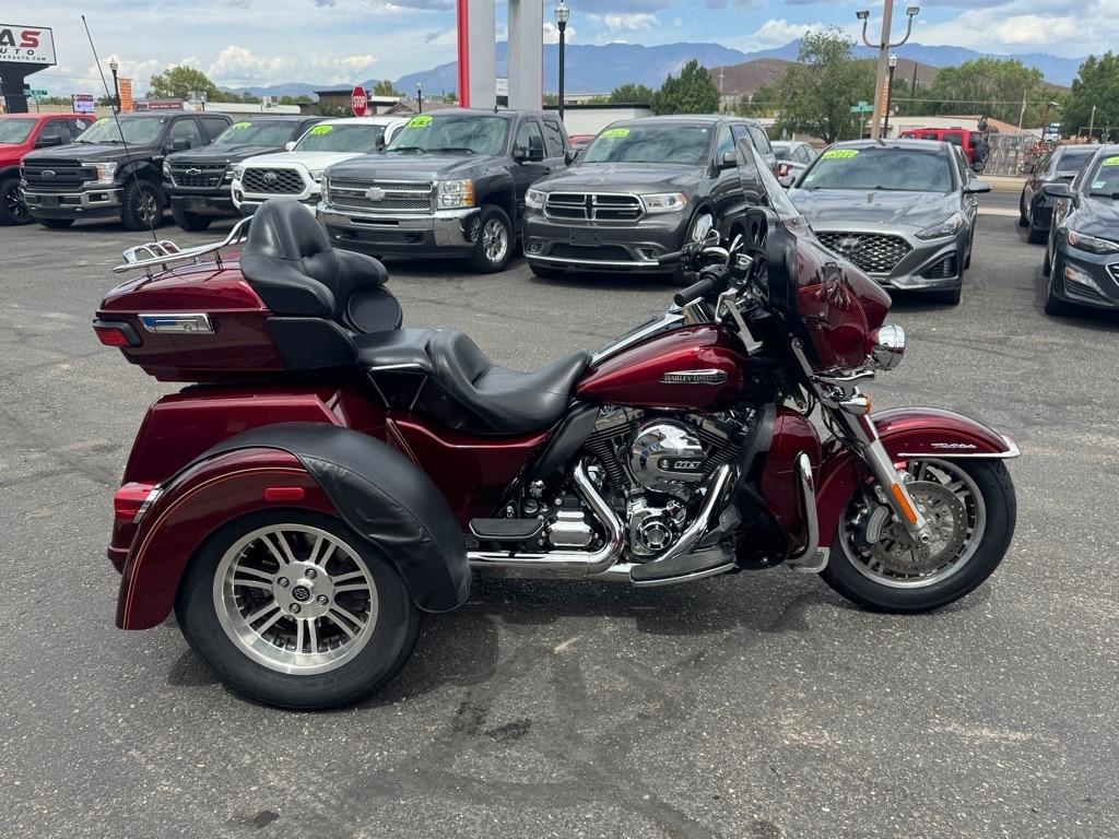 Harley-Davidson FLHTCUTG  2016