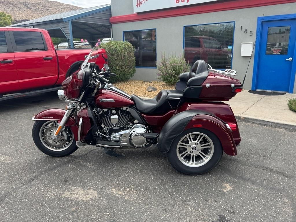 Harley-Davidson FLHTCUTG  2016