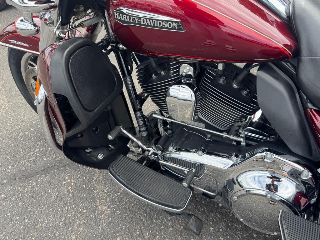 Harley-Davidson FLHTCUTG  2016