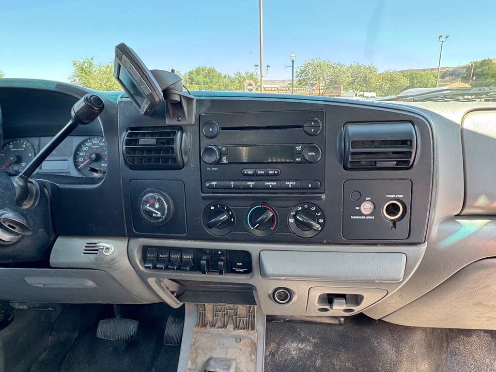 Ford F-550 Regular Cab 2WD DRW 2006 Ford F-550 Regular Cab 2WD DRW 2006