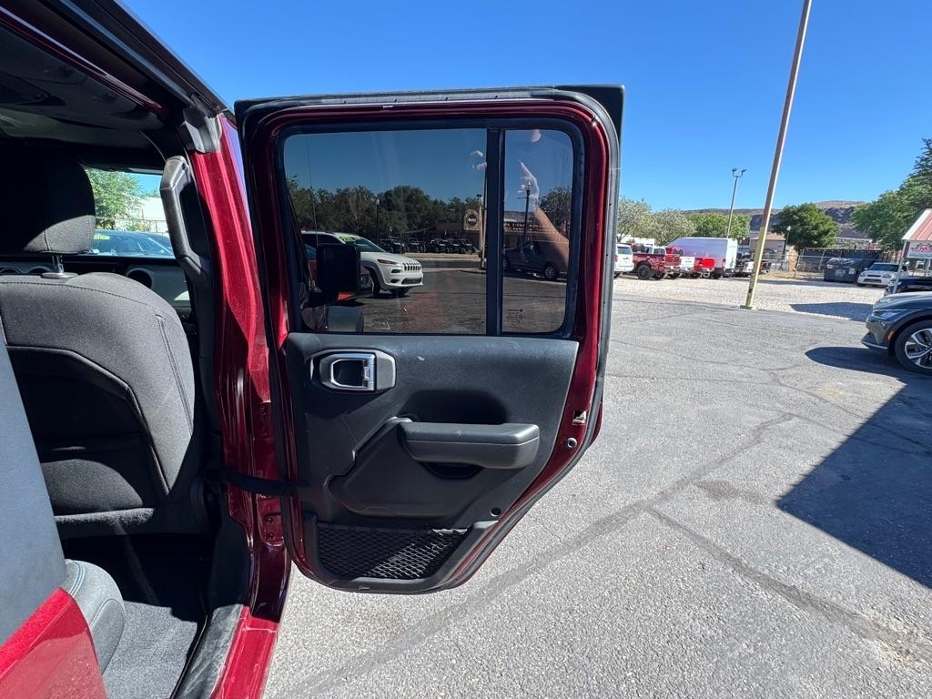 Jeep Wrangler Unlimited Sport 2021