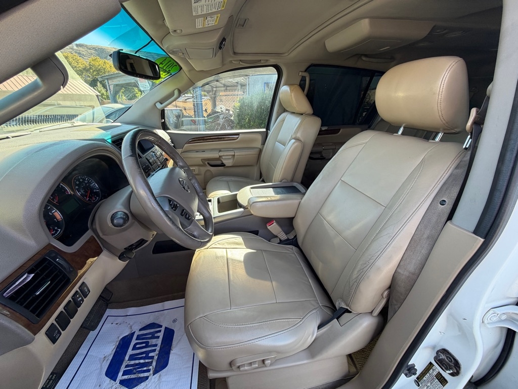 Nissan Armada SL 2WD 2014 Nissan Armada SL 2WD 2014