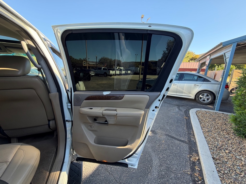 Nissan Armada SL 2WD 2014 Nissan Armada SL 2WD 2014