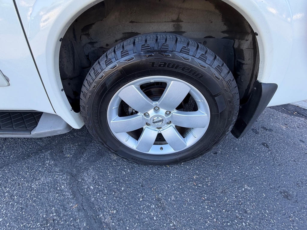 Nissan Armada SL 2WD 2014 Nissan Armada SL 2WD 2014