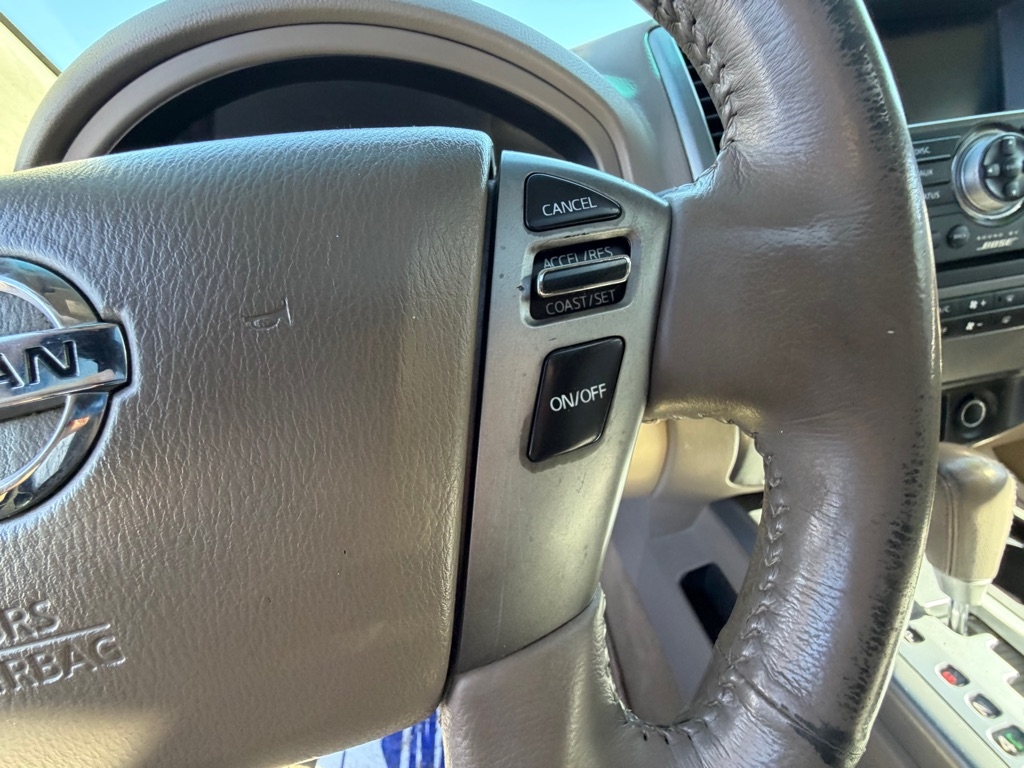 Nissan Armada SL 2WD 2014 Nissan Armada SL 2WD 2014