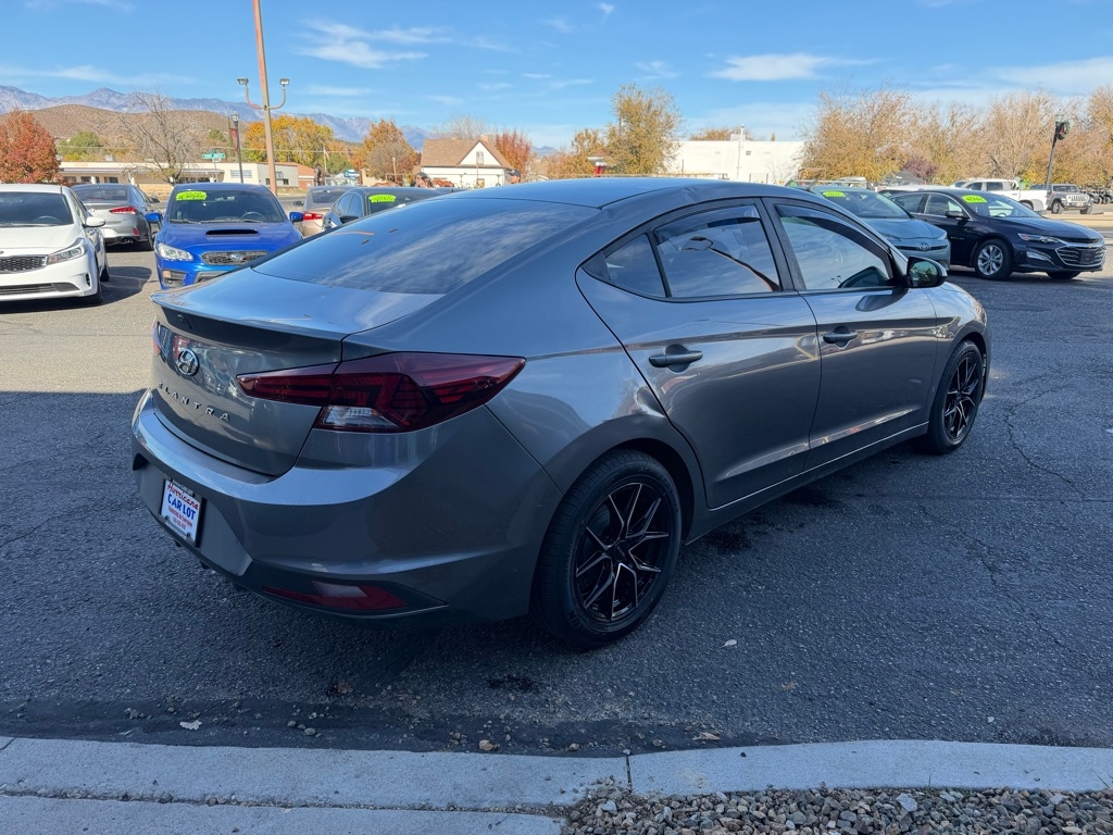 Hyundai Elantra SE 6M 2019