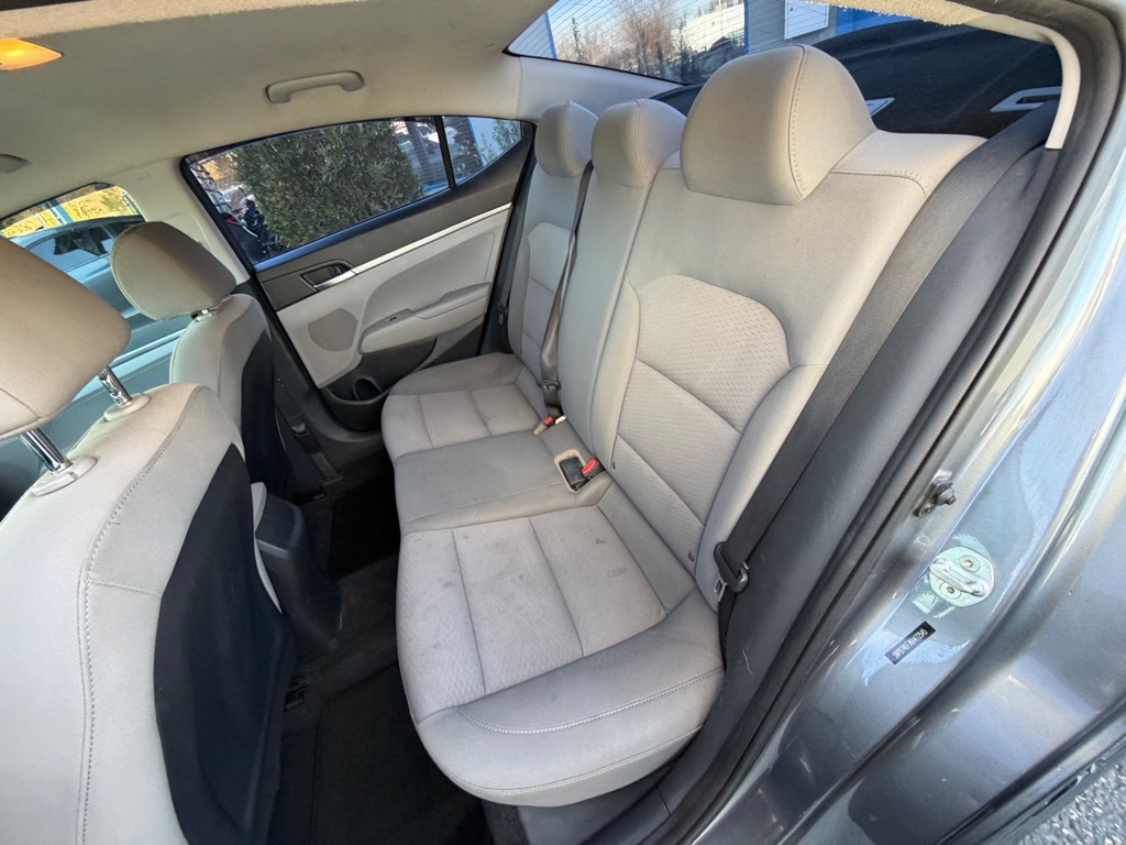 Hyundai Elantra SE 6M 2019