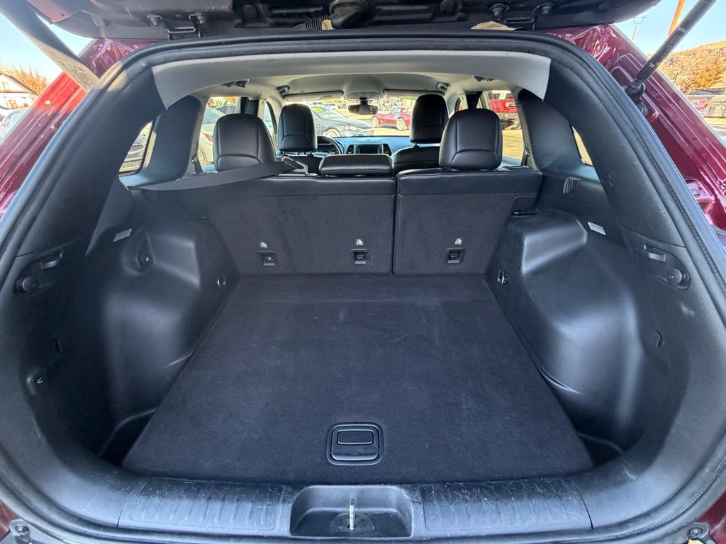 Jeep Cherokee Latitude Plus FWD 2020