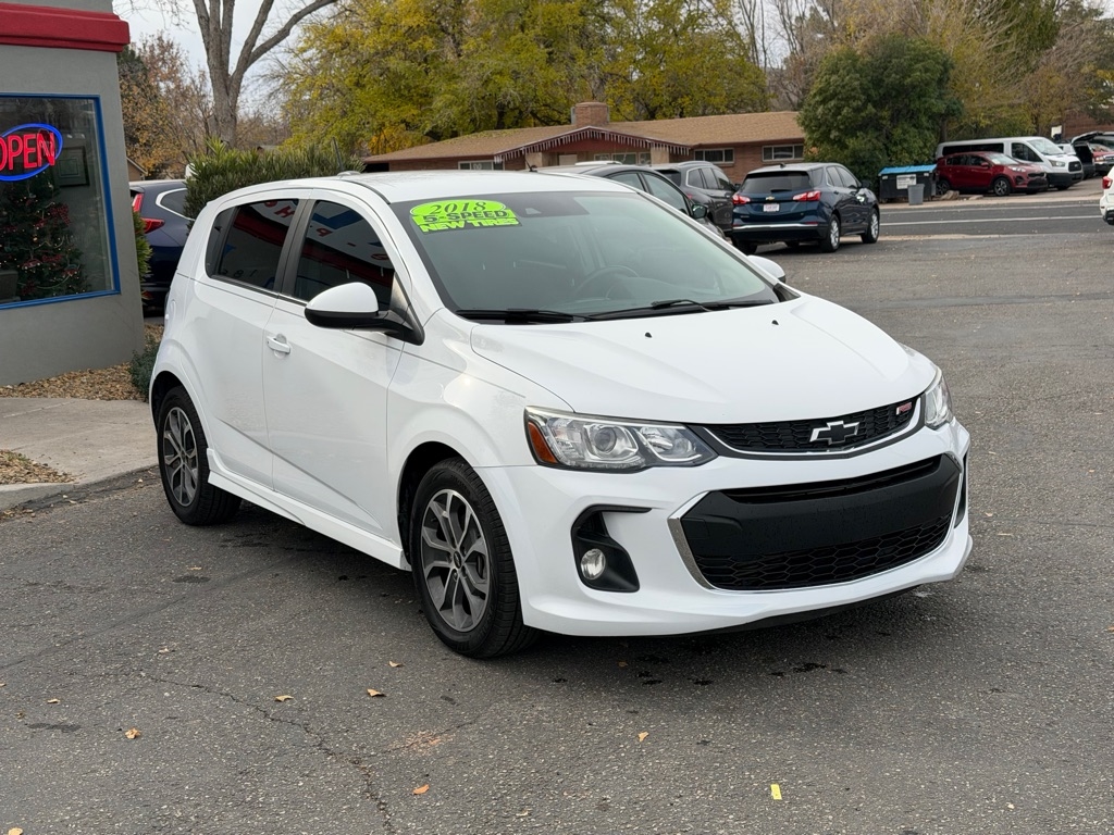Chevrolet Sonic LT Manual 5-Door 2018