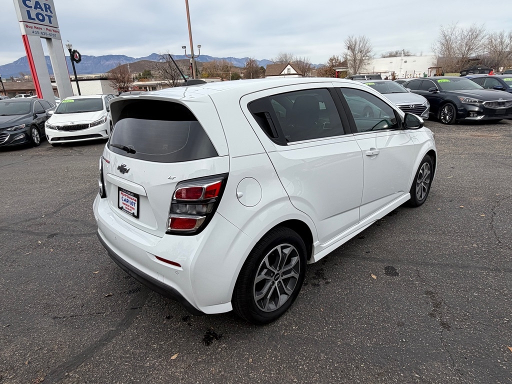 Chevrolet Sonic LT Manual 5-Door 2018
