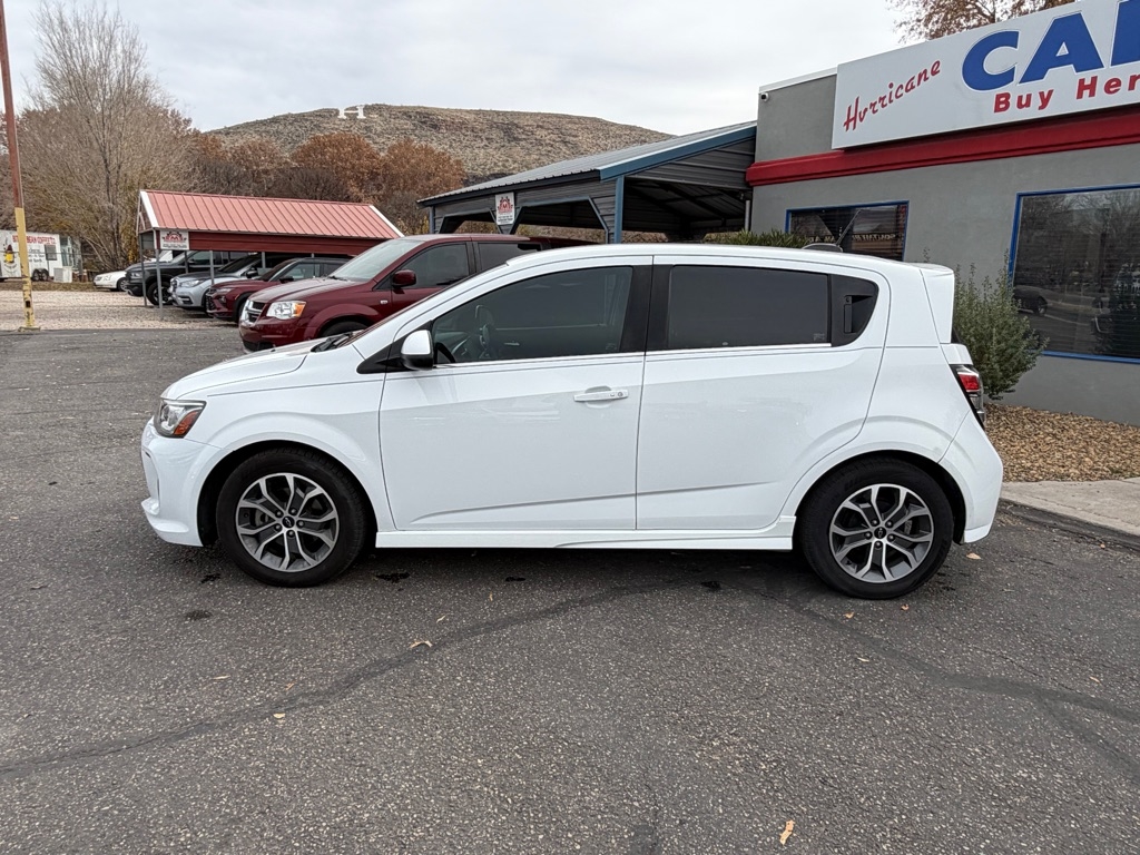 Chevrolet Sonic LT Manual 5-Door 2018