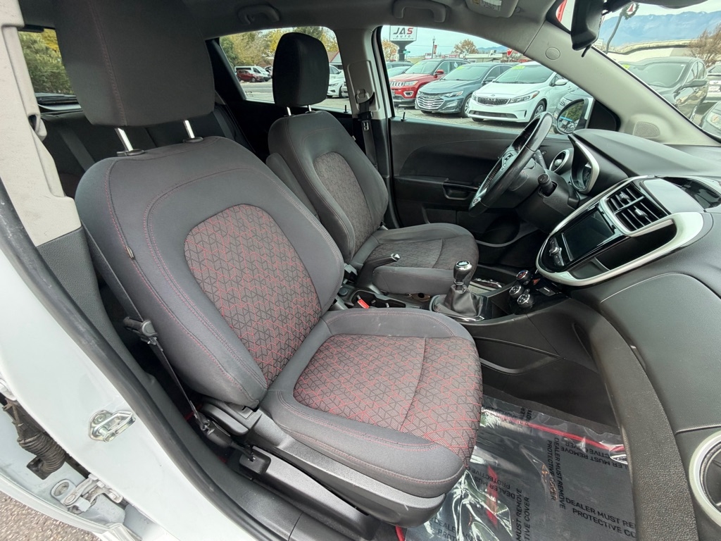 Chevrolet Sonic LT Manual 5-Door 2018