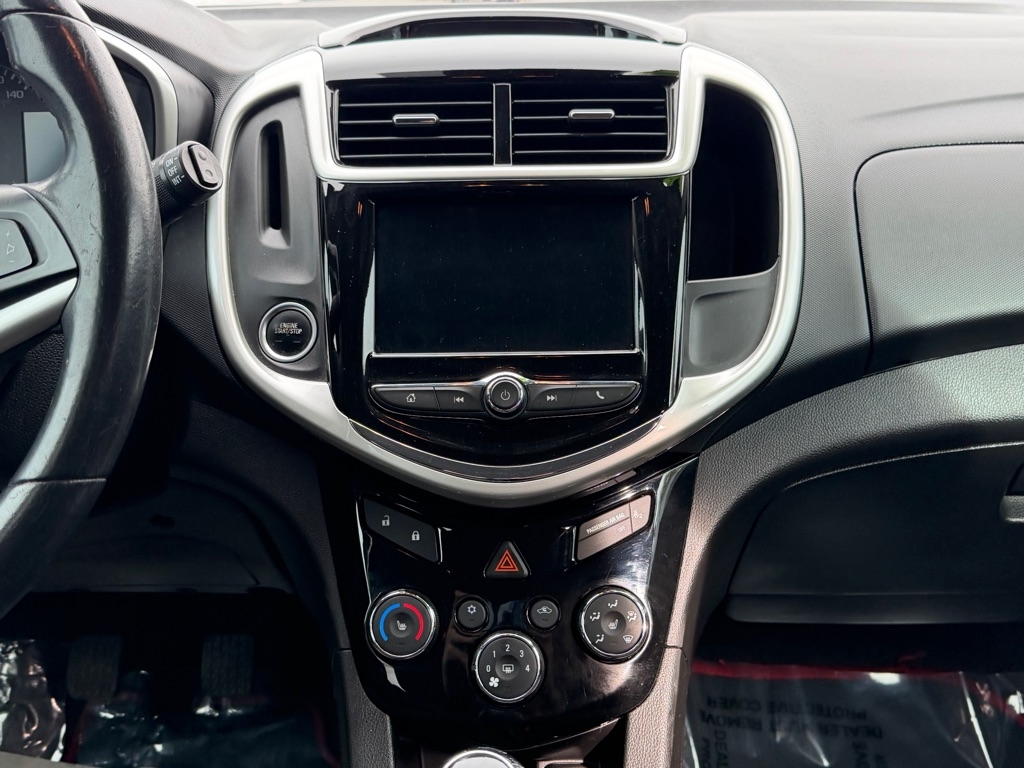 Chevrolet Sonic LT Manual 5-Door 2018