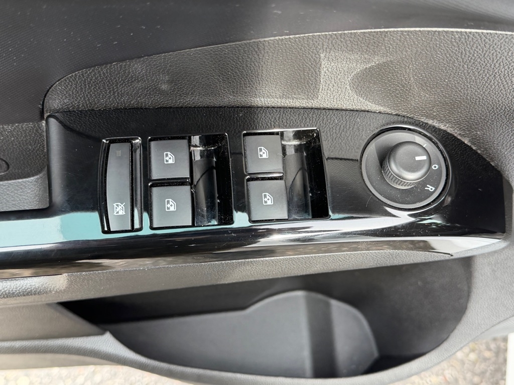 Chevrolet Sonic LT Manual 5-Door 2018