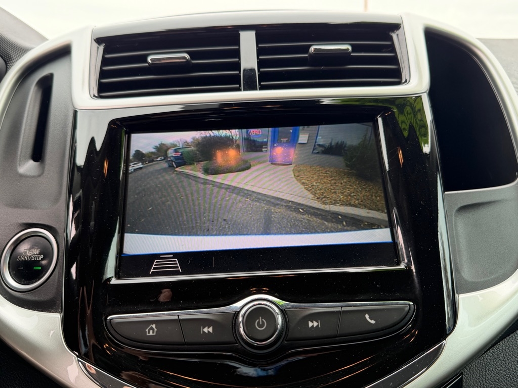 Chevrolet Sonic LT Manual 5-Door 2018