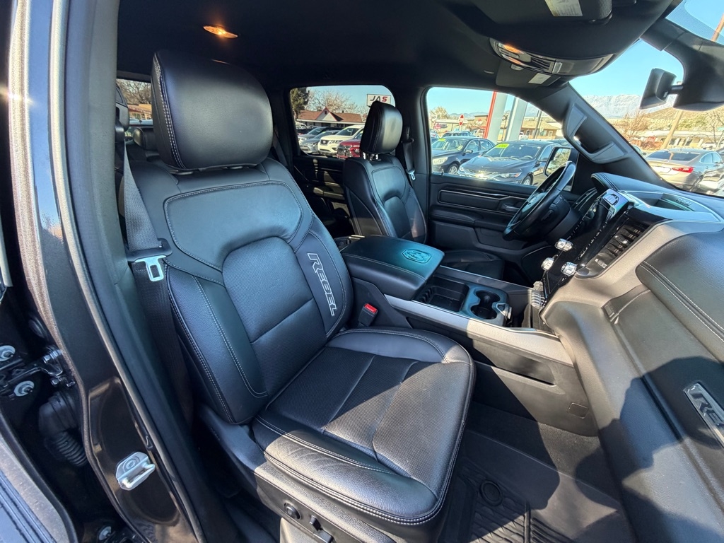 RAM 1500 Rebel Crew Cab SB 4WD 2020