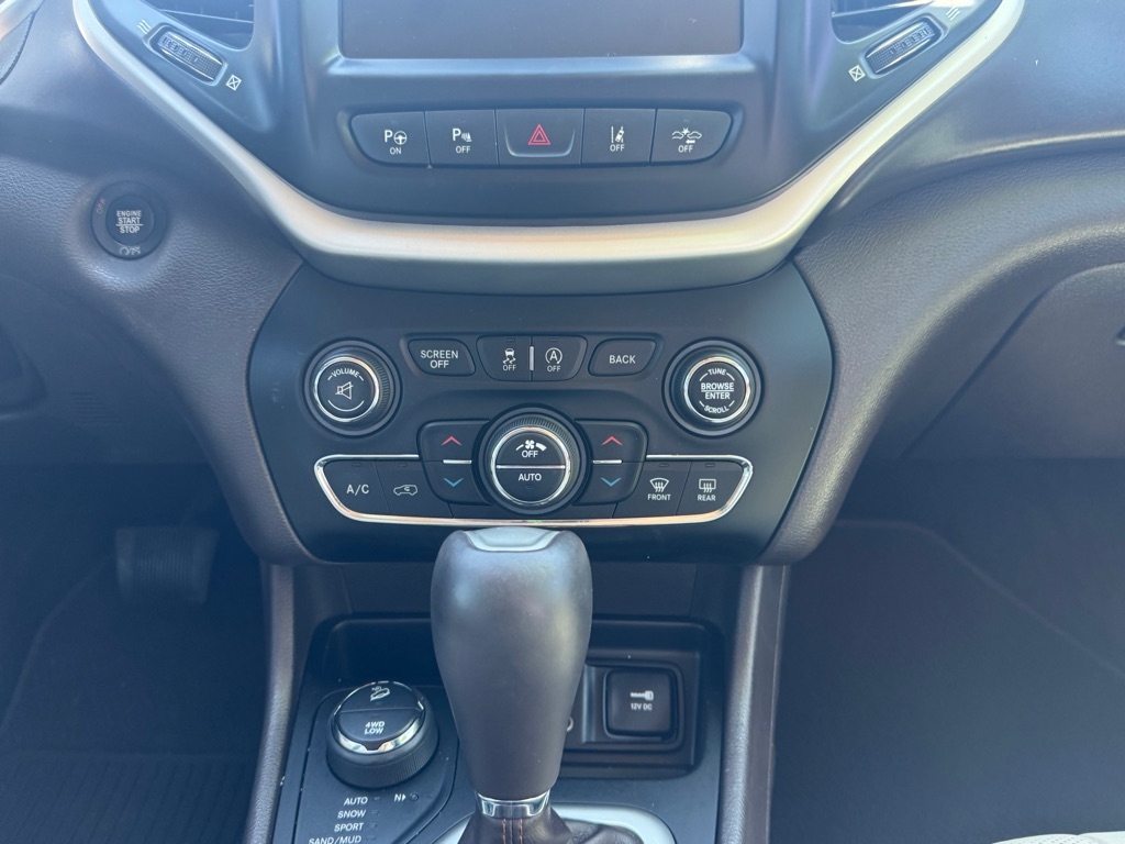 Jeep Cherokee Overland 4WD 2017