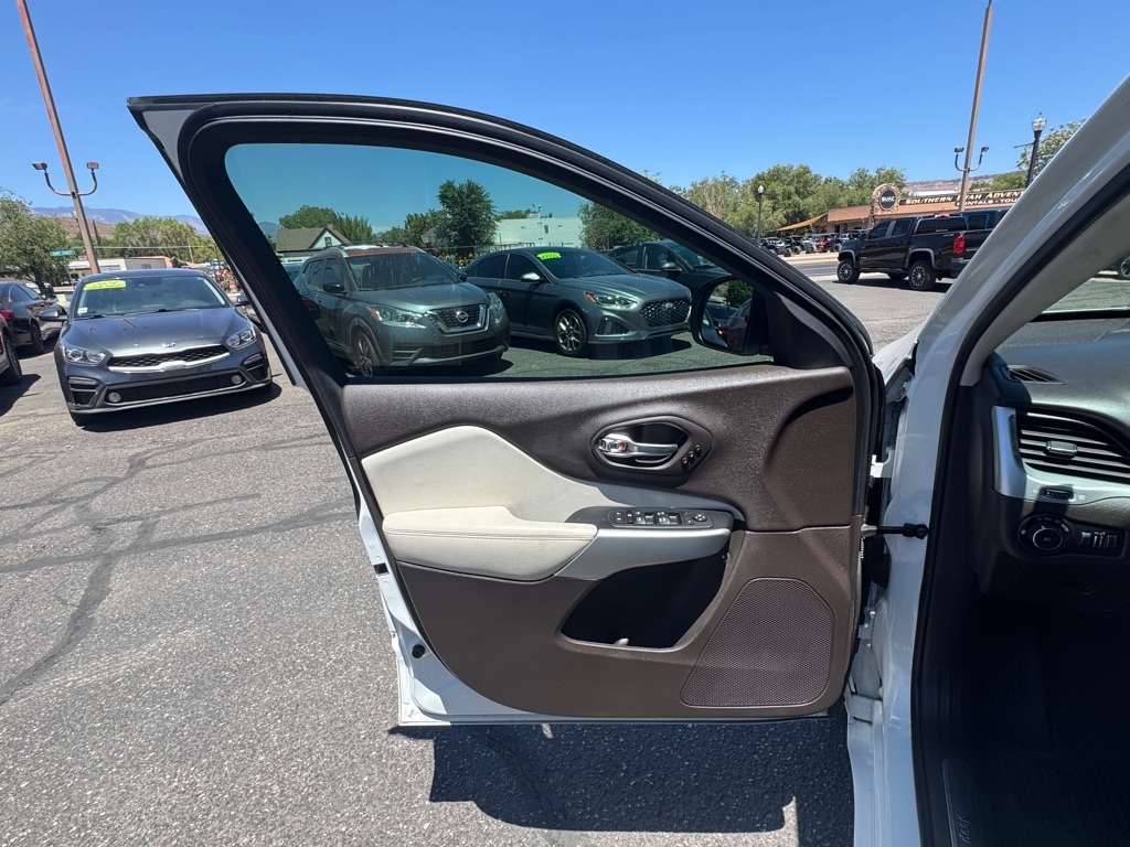 Jeep Cherokee Overland 4WD 2017