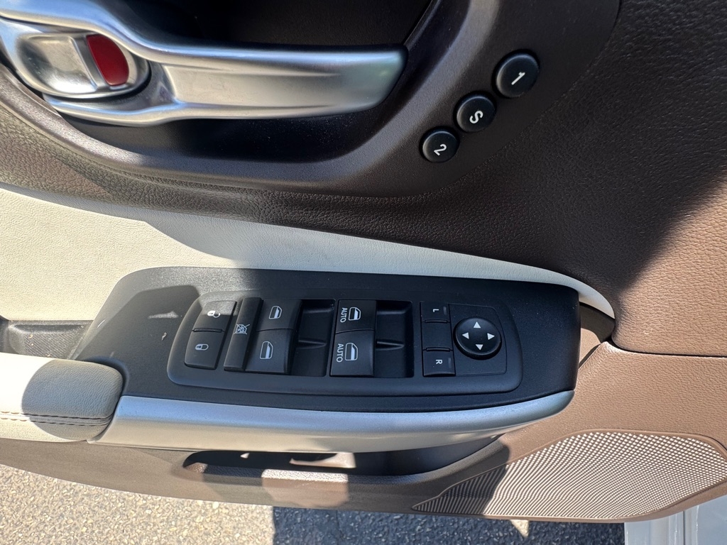 Jeep Cherokee Overland 4WD 2017