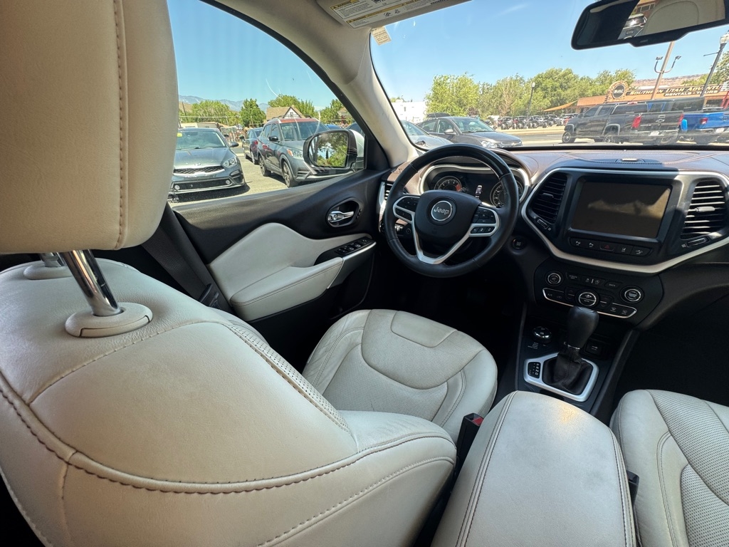 Jeep Cherokee Overland 4WD 2017