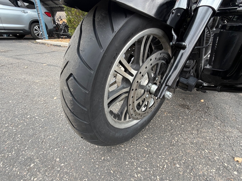 Harley-Davidson FLHTCUTG  2013