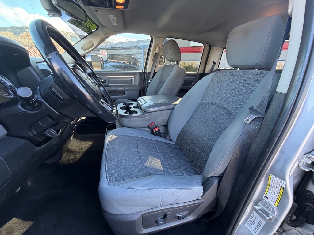 RAM 2500 SLT Crew Cab SWB 4WD 2016