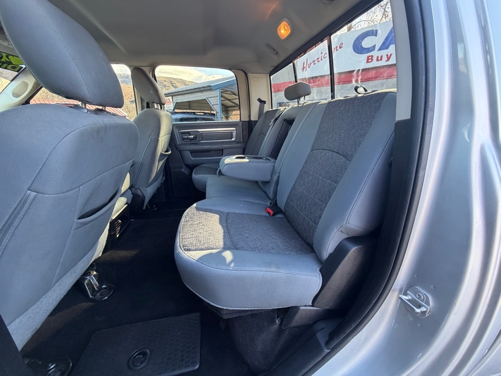 RAM 2500 SLT Crew Cab SWB 4WD 2016