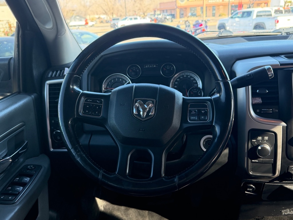 RAM 2500 SLT Crew Cab SWB 4WD 2016