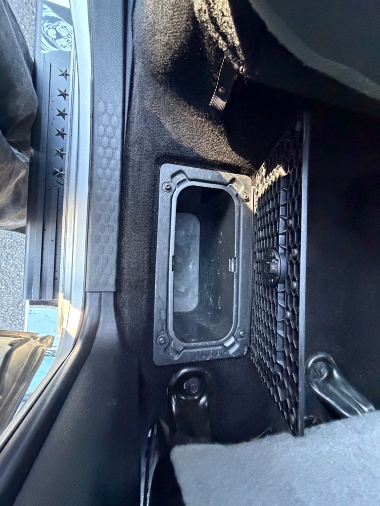 RAM 2500 SLT Crew Cab SWB 4WD 2016