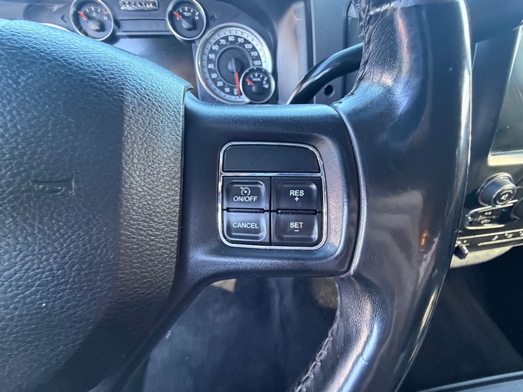 RAM 2500 SLT Crew Cab SWB 4WD 2016