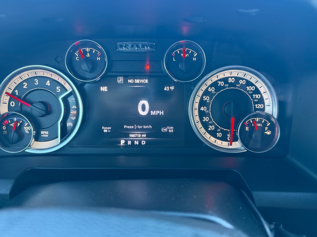 RAM 2500 SLT Crew Cab SWB 4WD 2016