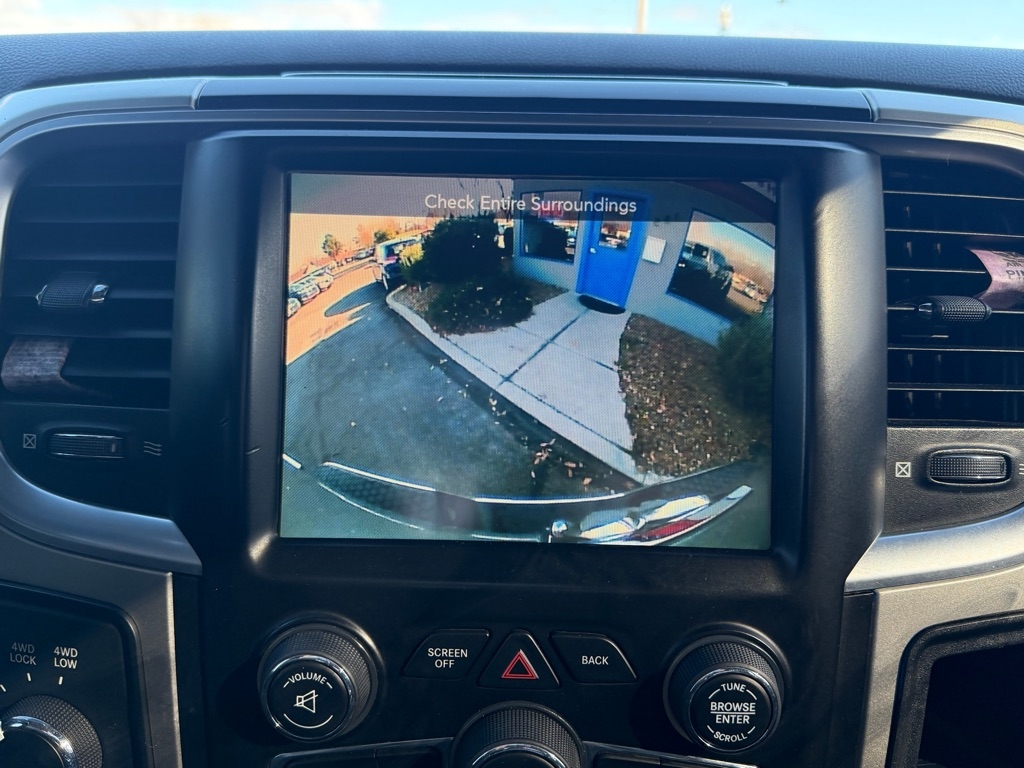 RAM 2500 SLT Crew Cab SWB 4WD 2016