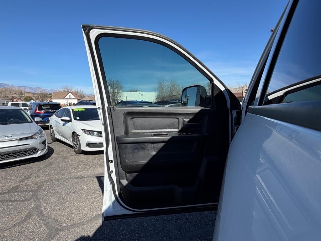 RAM 2500 Tradesman Crew Cab LWB 4WD 2021