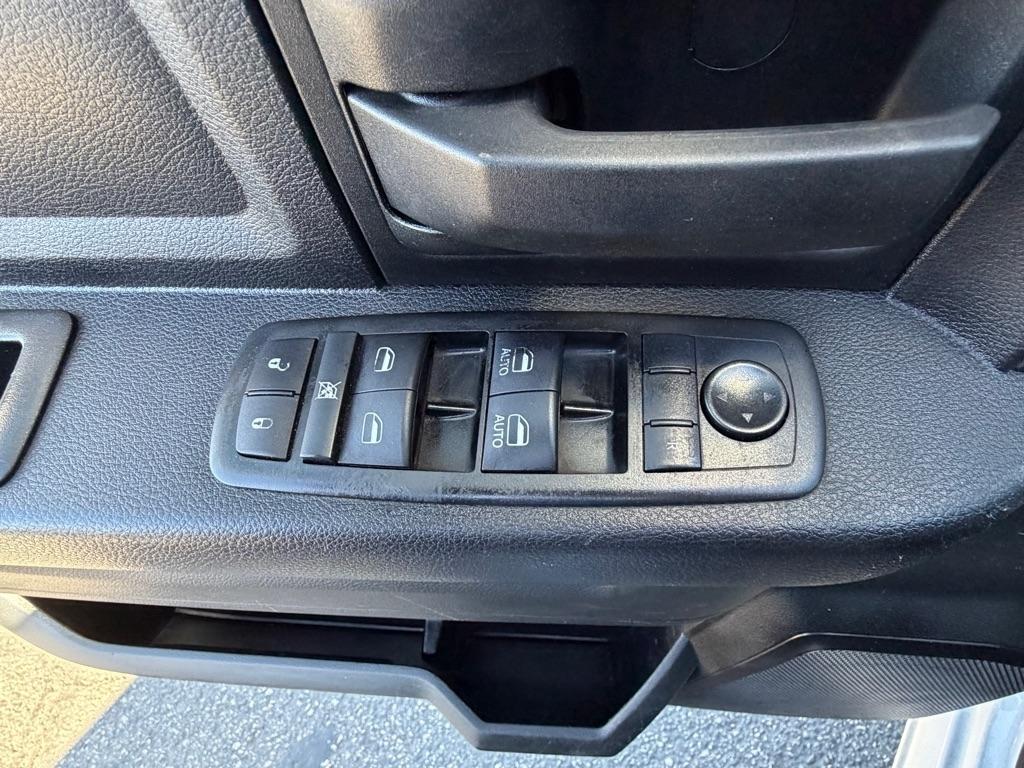 RAM 2500 Tradesman Crew Cab LWB 4WD 2021