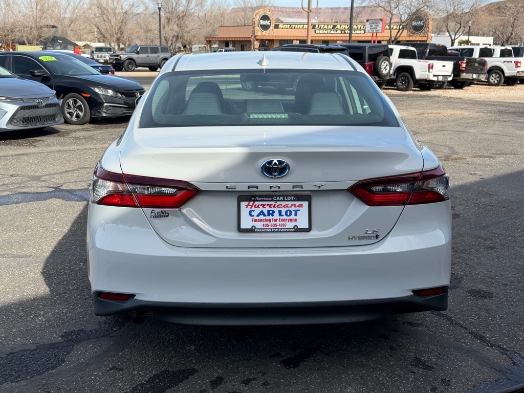 Toyota Camry Hybrid LE 2022