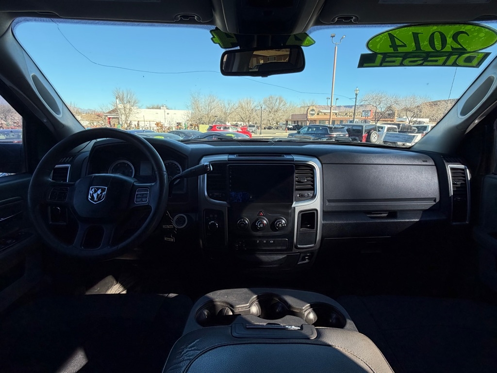 RAM 2500 SLT Crew Cab SWB 4WD 2014