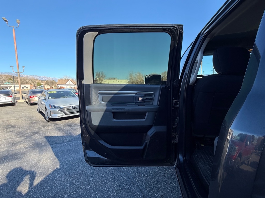 RAM 2500 SLT Crew Cab SWB 4WD 2014