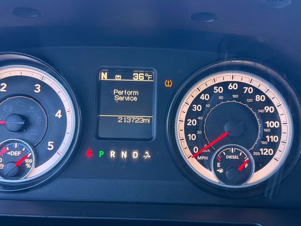 RAM 2500 SLT Crew Cab SWB 4WD 2014